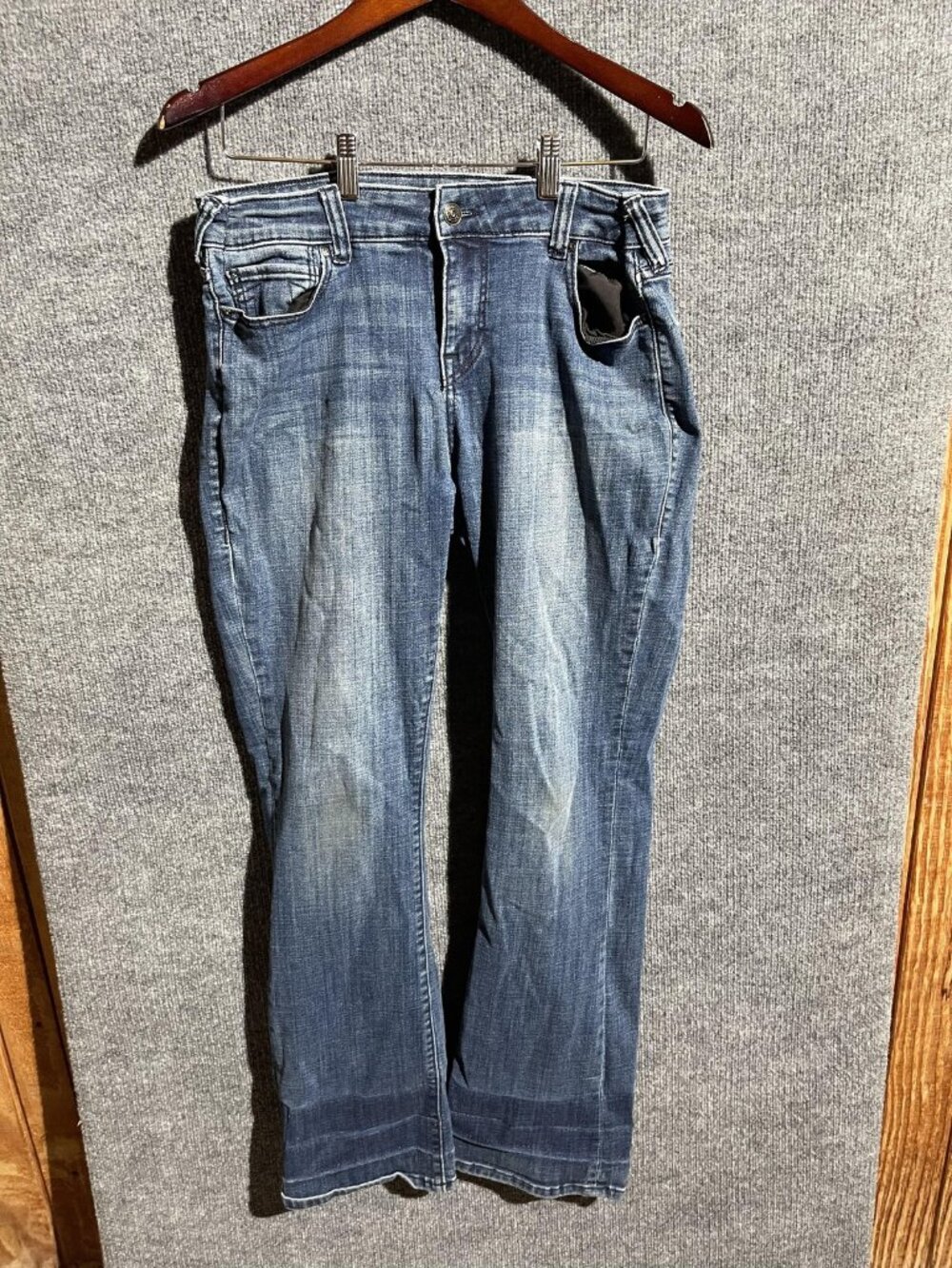 True Religion Becca Jeans Womens 31 Blue Mid Rise Bootcut Denim Stretch Casual